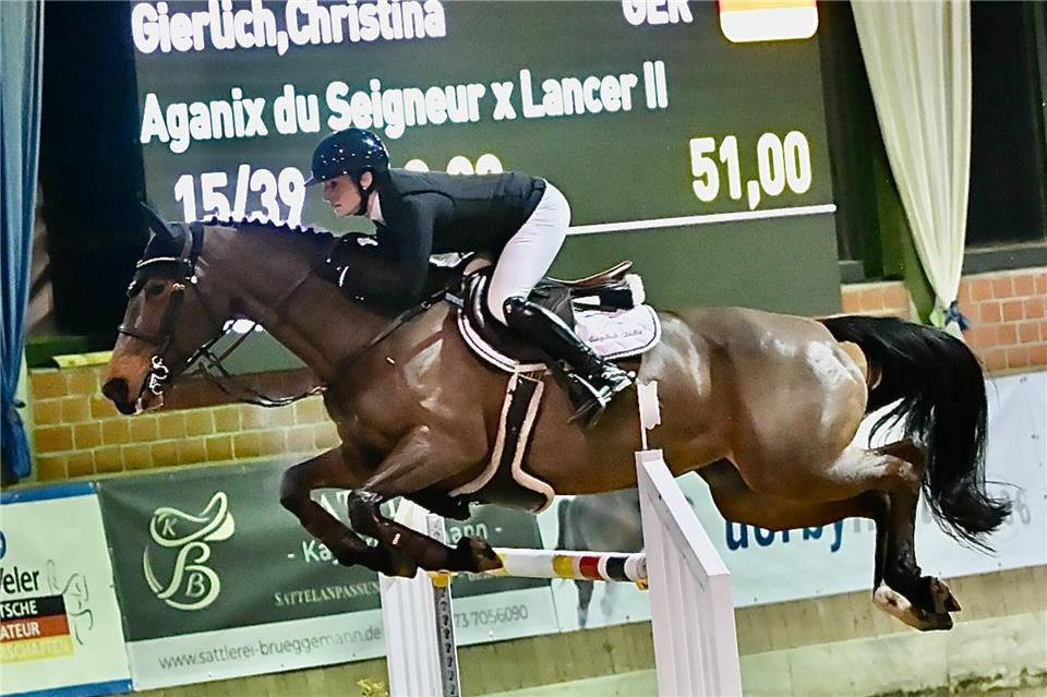 Siegerin des Hauptspringens: Christina Gierlich war mit Aluna Z im Stechen die Schnellste.