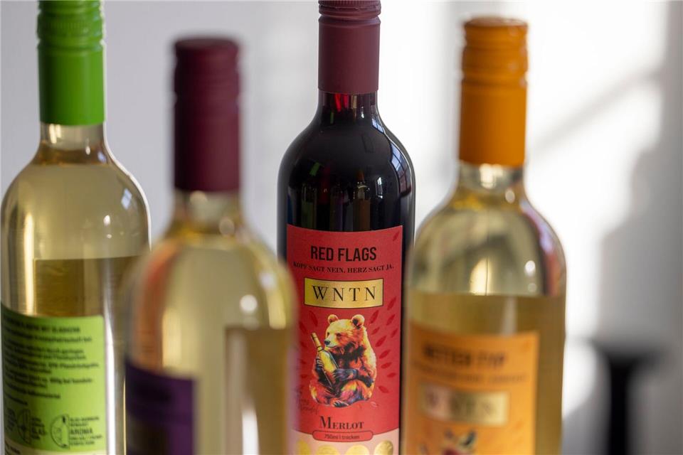 Sieht aus wie Glas, ist aber zum größten Teil Kunststoff. Helmut Fricke/dpa