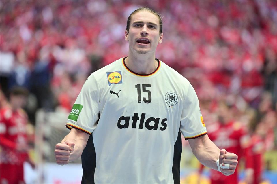 Sieht die DHB-Auswahl besser gewappnet als im Olympia-Finale: Spielmacher Juri Knorr.Sina Schuldt/dpa