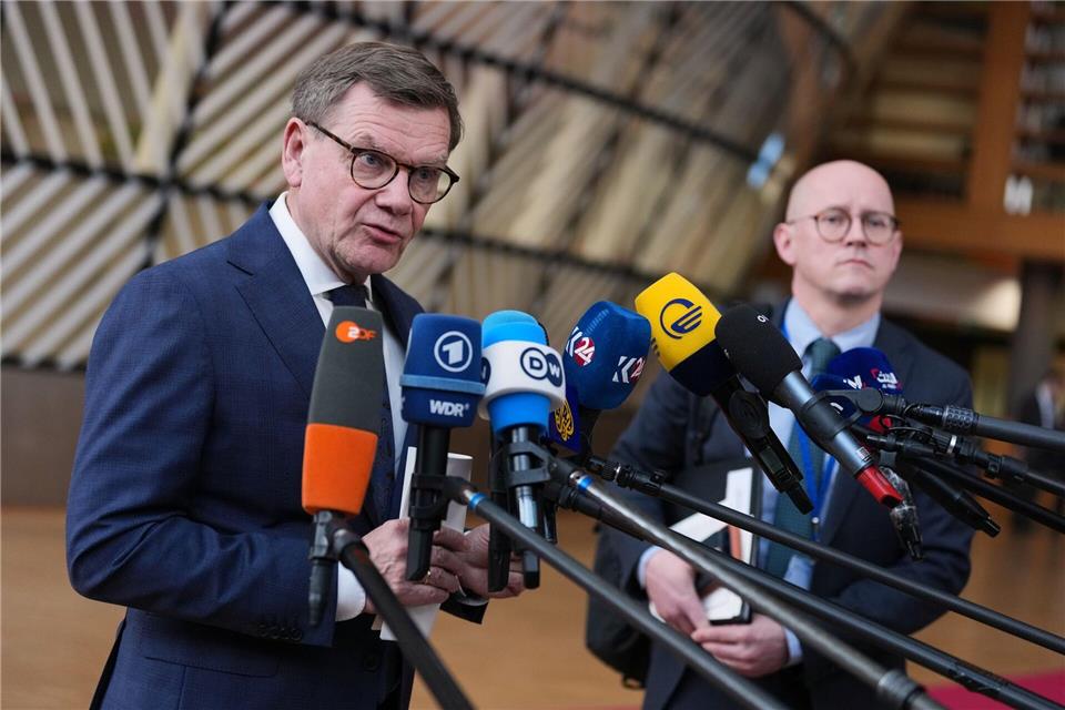 Sieht keinen Nato-Einsatz in der Straße von Hormus: Der deutsche Außenminister Johann Wadephul.Virginia Mayo/AP/dpa