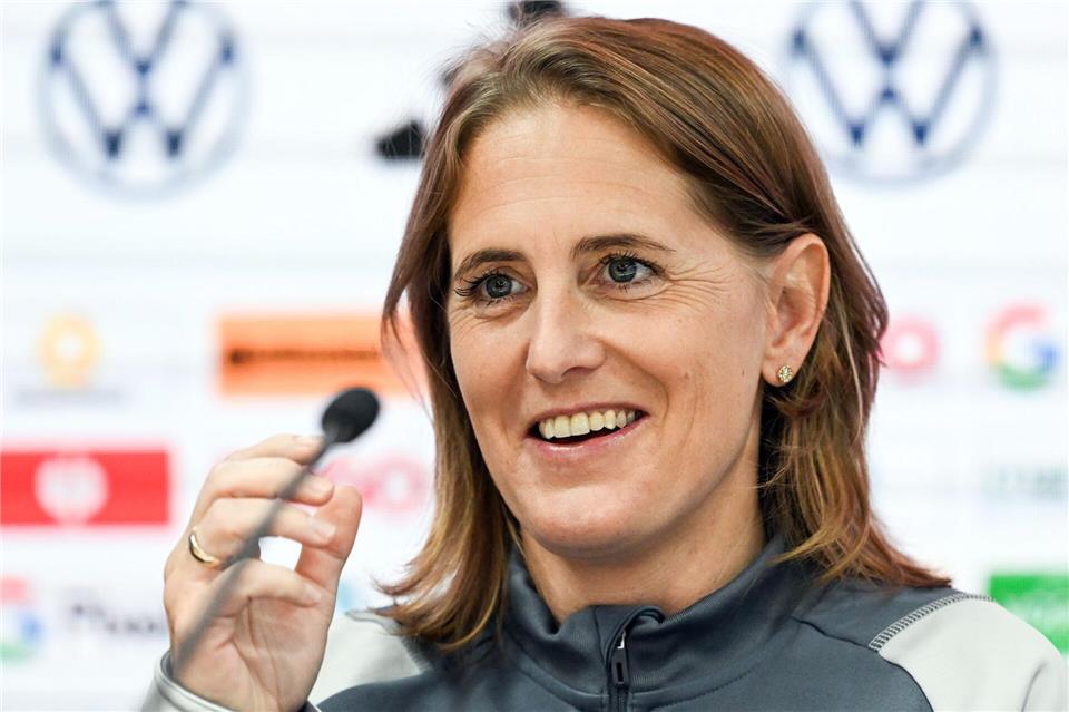 Sieht weiteres Entwicklungspotenzial beim 1. FC Köln: Frauen-Trainerin Britta Carlson (Archivbild). Federico Gambarini/dpa