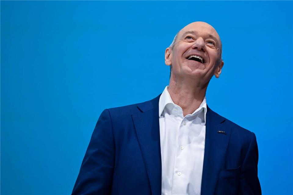 Siemens-Chef Roland Busch hat Grund zur Freude: Geschäftszahlen und Aktienkurs entwickeln sich gut.Sven Hoppe/dpa