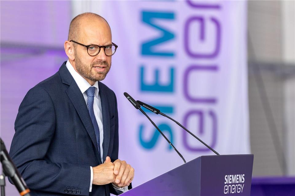 Siemens-Energy-Chef Bruch spricht sich für den Bau von Rechenzentren aus. (Archivbild.)Daniel Karmann/dpa