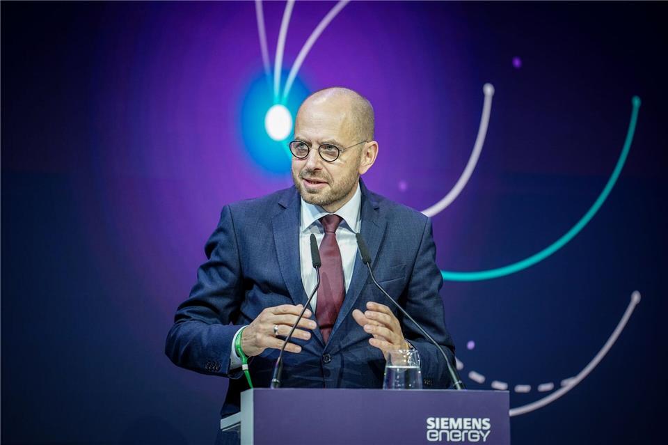 Siemens-Energy-Chef Christian Bruch hat harte Jahre hinter sich und kann derzeit starke Zahlen verkünden. Kay Nietfeld/dpa