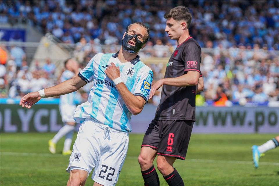 Sigurd Haugen (l) wechselt vom TSV 1860 München zum 1. FC Nürnberg. (Archivbild)Helen Fiona/dpa