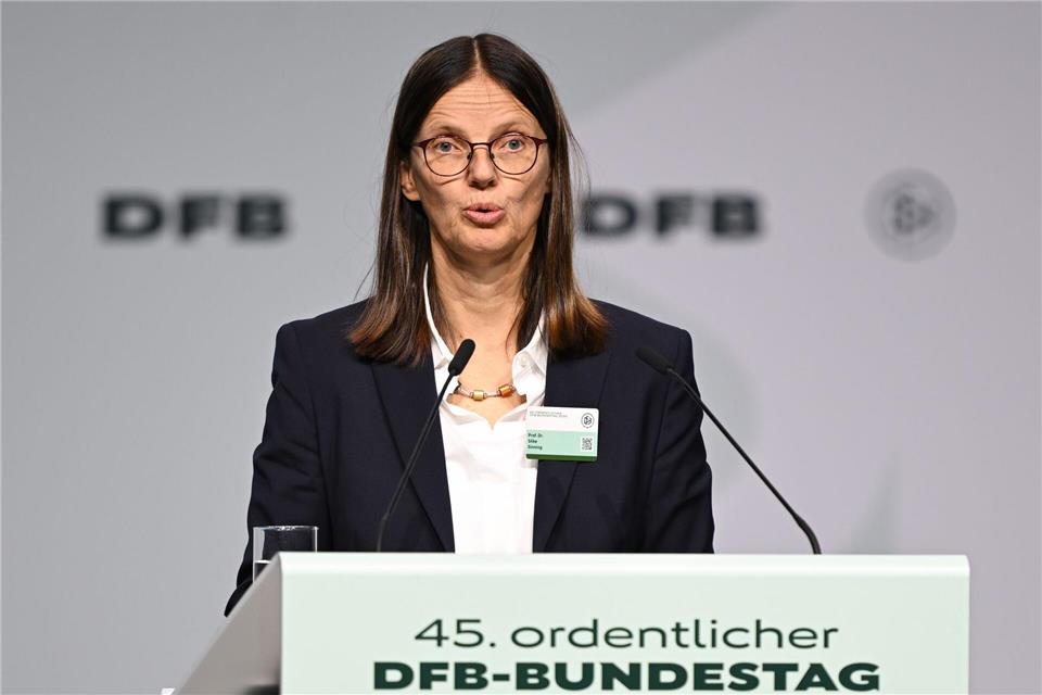 Silke Sinning bleibt Vizepräsidentin des DFBArne Dedert/dpa