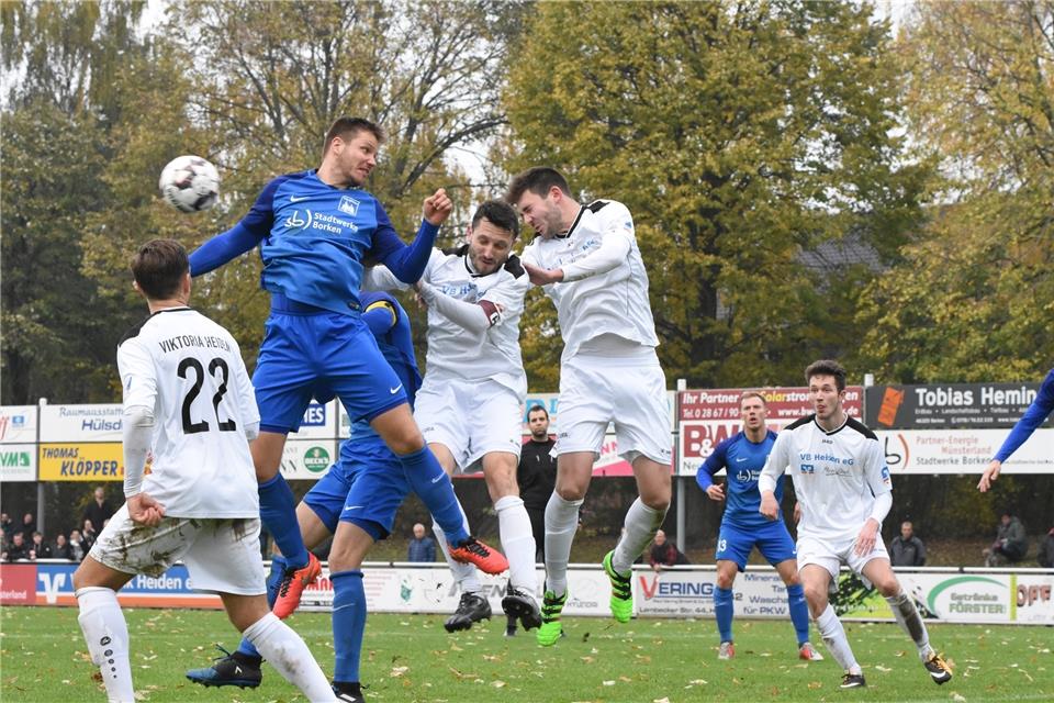 Simon Gravermann (rechts) arbeitet hart an seinem Comeback im Sommer und wird damit ein gefühlter Heidener Neuzugang sein. 