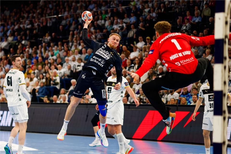 Simon Pytlick spielte mit der SG Flensburg-Handewitt das 116. Derby gegen den THW Kiel. (Archivbild)Frank Molter/dpa