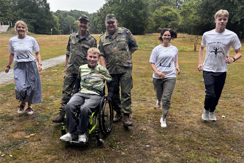 Sind oder wollen dem 100-km-Klub beitreten: Daniela Grimmert (von links), Jörg Wernsing, Donald Grüter, Jan-Thomas Hellenkamp, Marion Köhne und Till Kiefer.