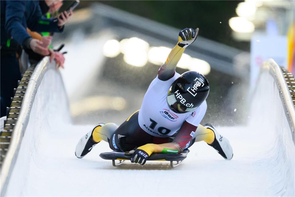 Skeleton-Weltcup in Altenberg: Jacqueline Pfeifer jubelt über SiegRobert Michael/dpa