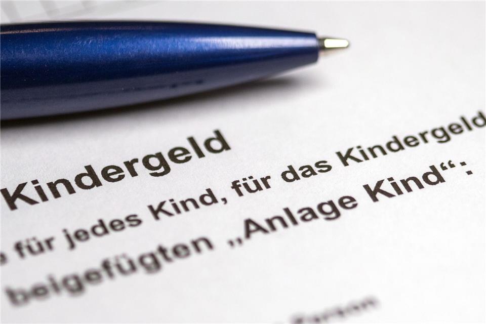 So einen Antrag soll man künftig nicht mehr benötigen. (Illustration)Jens Büttner/dpa-Zentralbild/dpa