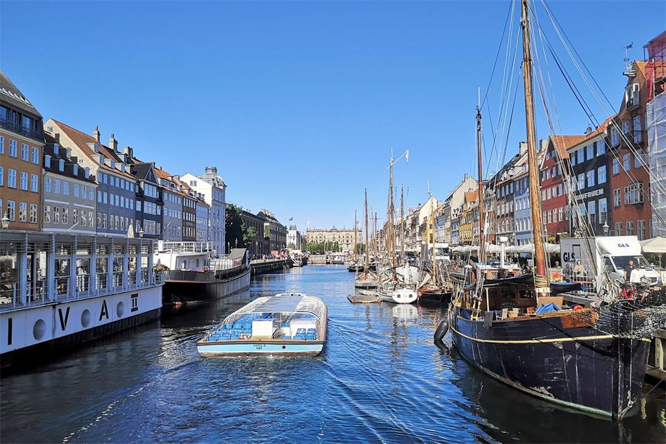 So idyllisch: Der „Nyhavn“ in der dänischen Hauptstadt Kopenhagen ist bei Touristen beliebt. (Archivbild)picture alliance/dpa/dpa-tmn