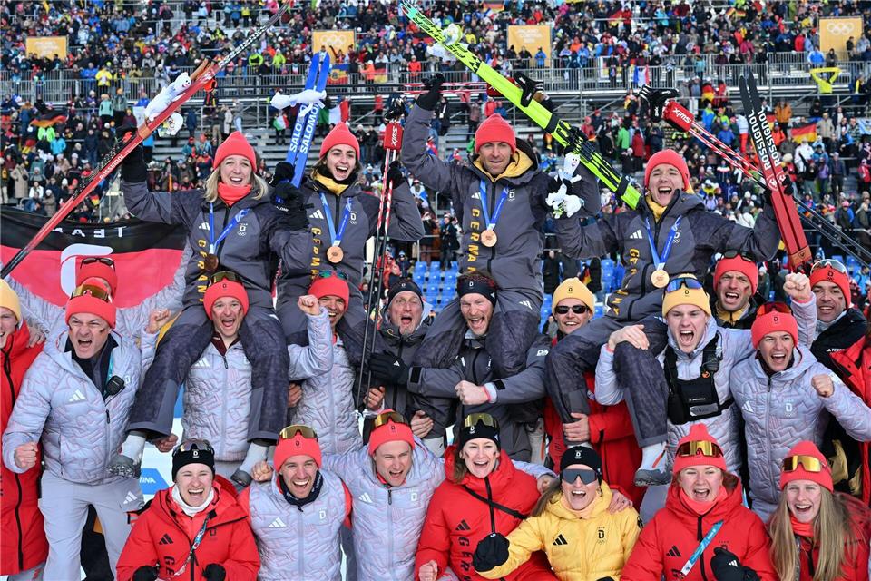 So kann es weitergehen: Zum Biathlon-Auftakt gab’s Bronze.Hendrik Schmidt/dpa