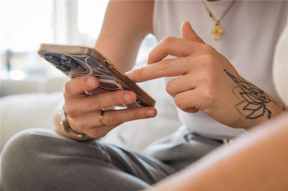 So leise sind Silent Calls gar nicht: Wer von Call-Center-Praktiken belästigt wird, kann technische Barrieren errichten und sich bei der Bundesnetzagentur beschweren.Christin Klose/dpa-tmn