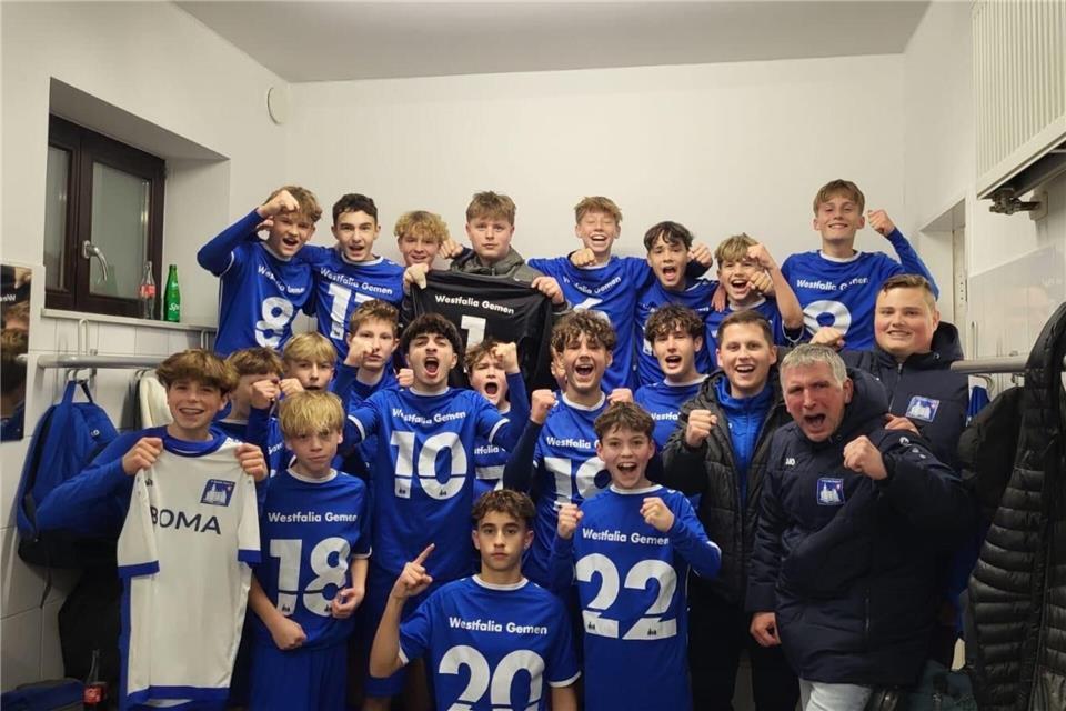 So sehen Finalisten aus: Gemens C-Junioren feierten nach dem 2:1 gegen den TuS Haltern den Einzug ins Kreispokal-Endspiel.