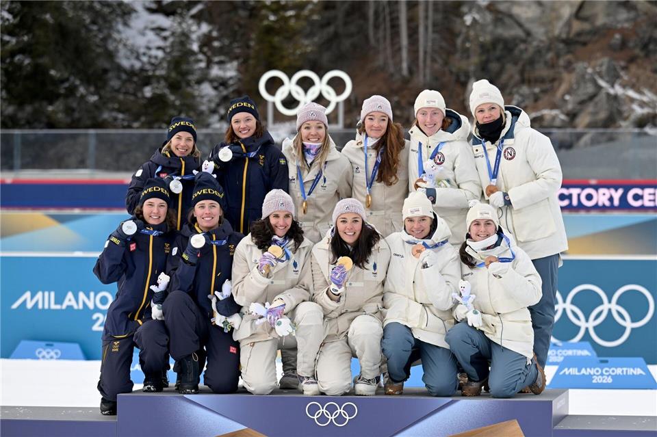 So sehen Medaillengewinnerinnen aus.Hendrik Schmidt/dpa