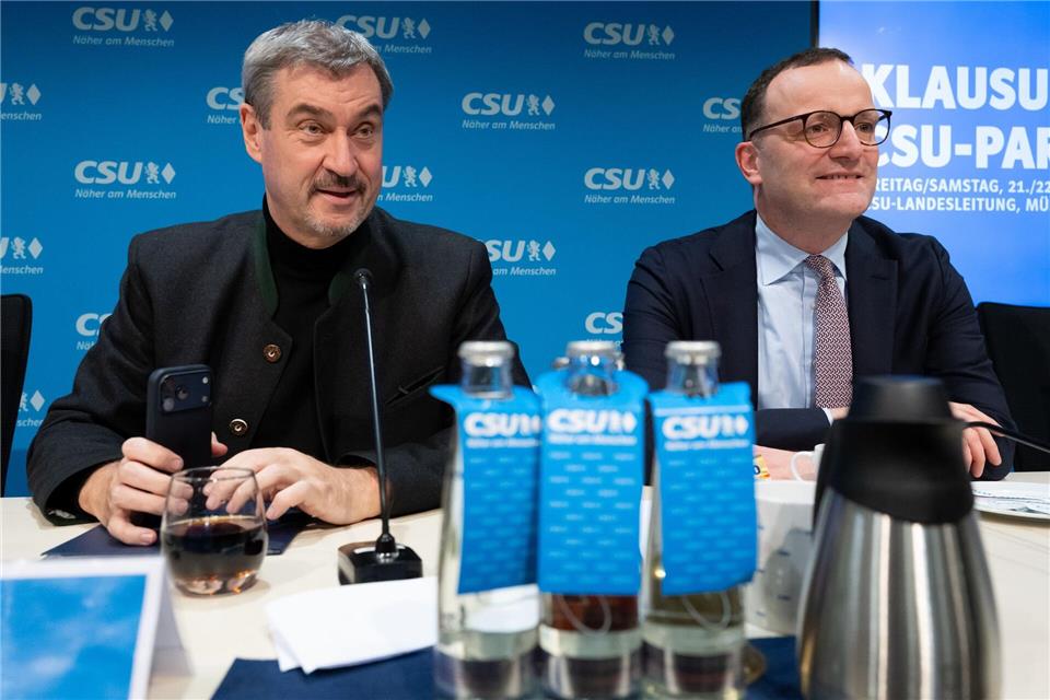 Söder fordert mehr Geschlossenheit in der Union - gerade auch im Umgang mit Kanzler und CDU-Chef Friedrich Merz brauche es mehr „Mannschaftsgeist“.Sven Hoppe/dpa