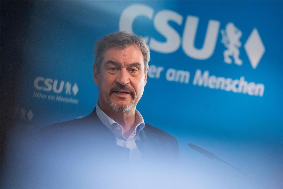 Söder hält AfD-Einstufung als rechtsextremistisch für einen finalen Weckruf (Archivbild). Peter Kneffel/dpa