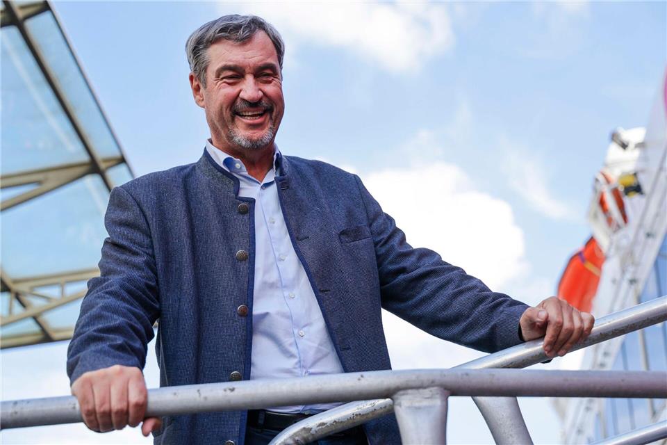 Söder reist auf Einladung von Helgolands Bürgermeister Thorsten Pollmann (parteilos) und der Tourismusdirektorin Katharina Schlicht.Frank Molter/dpa
