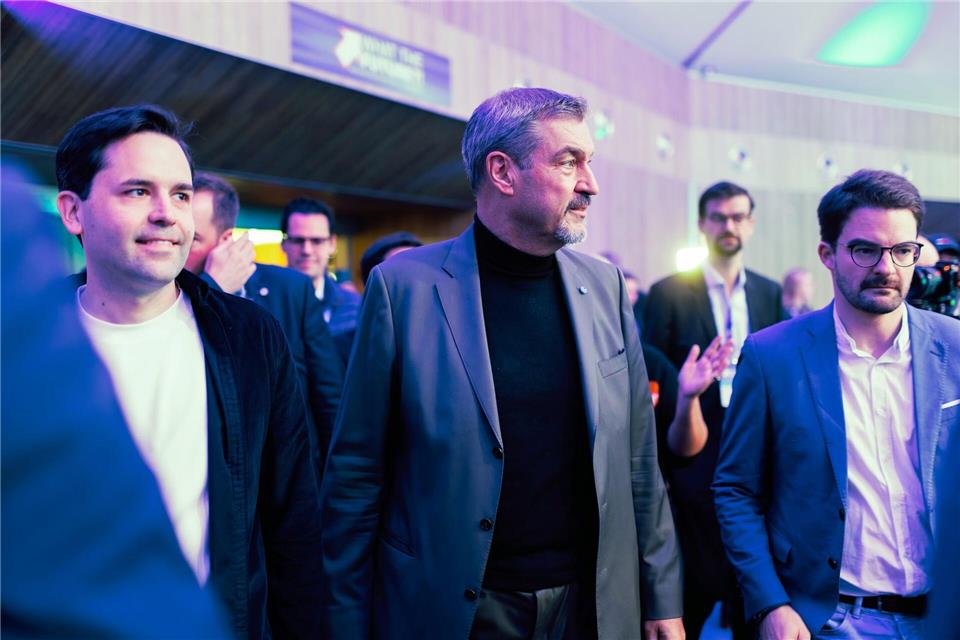 Söder sprach sich beim Deutschlandtag der Jungen Gruppe für weitere Verhandlungen mit der SPD aus. (Archivbild)Philipp von Ditfurth/dpa