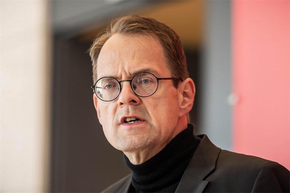 Sören Pellmann (Linke) wirft der CDU vor, sich aus der Verantwortung zu stehlen.Michael Kappeler/dpa