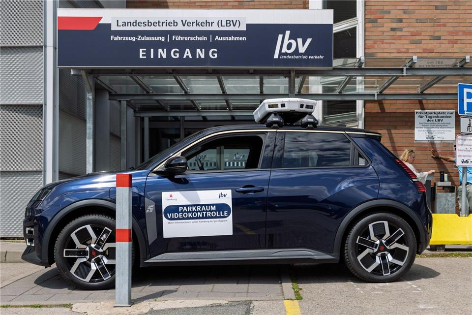 Solche Scan-Fahrzeuge sollen Parkberechtigungen automatisch überprüfen.Markus Scholz/dpa
