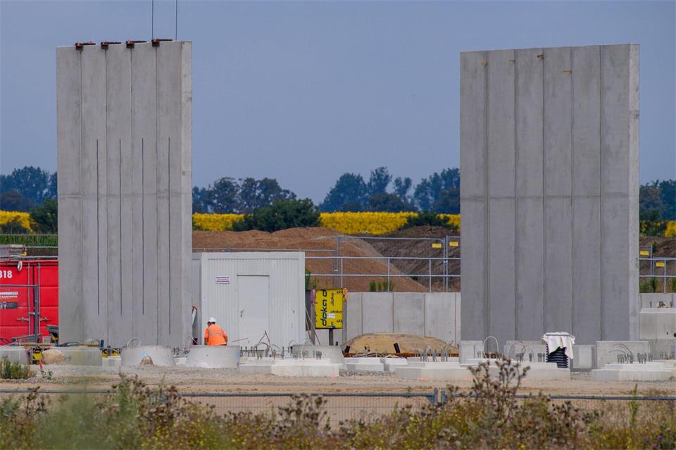 Soll aus FDP-Sicht eine Sonderwirtschaftszone werden: das Gelände bei Magdeburg, wo Intel ursprünglich eine Chipfabrik bauen wollteKlaus-Dietmar Gabbert/dpa