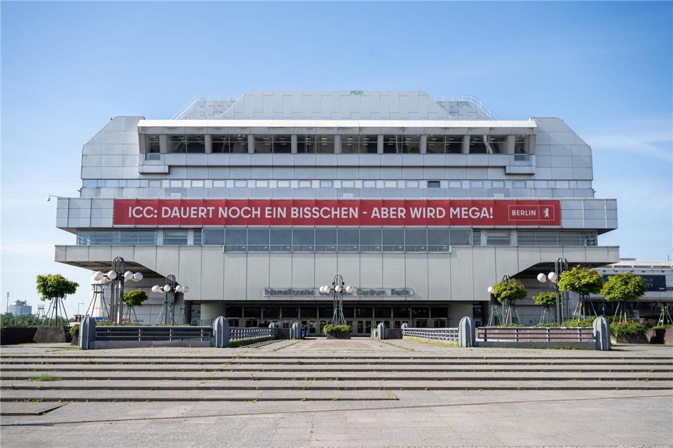 Soll „mega“ werden: Das leerstehende ICC. (Archivbild)Sebastian Gollnow/dpa