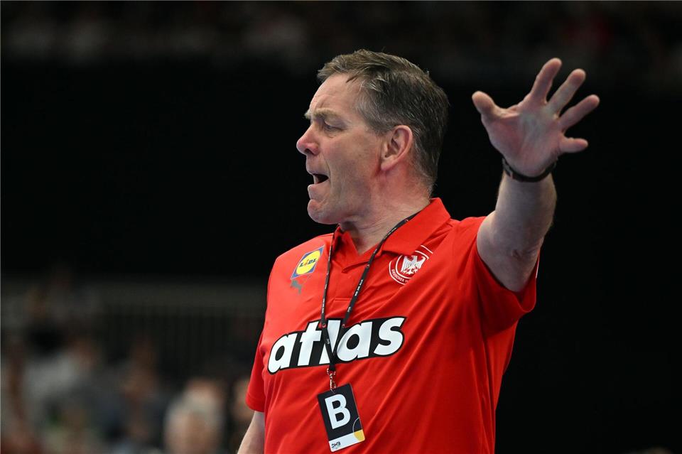 Soll vor der Heim-WM Klarheit über seine Zukunft erhalten: Bundestrainer Alfred Gislason.Federico Gambarini/dpa