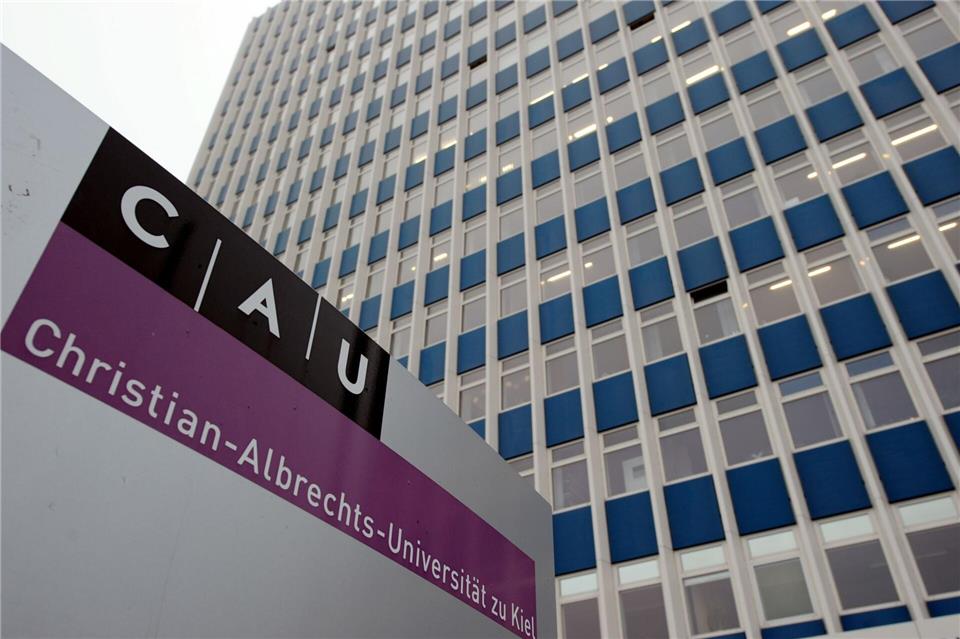 Sollte das Land in Zukunft über zusätzliche Mittel verfügen, erwartet die CAU, dass diese den Globalhaushalt stärken. (Symbolbild)Carsten Rehder/dpa