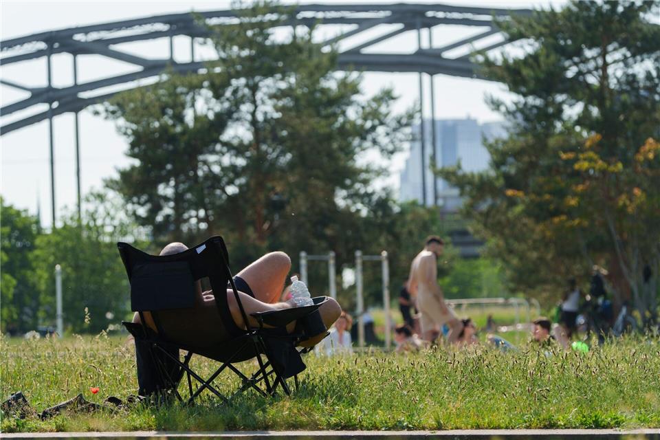 Sommerfeeling pur - und das schon im Mai. Andreas Arnold/dpa