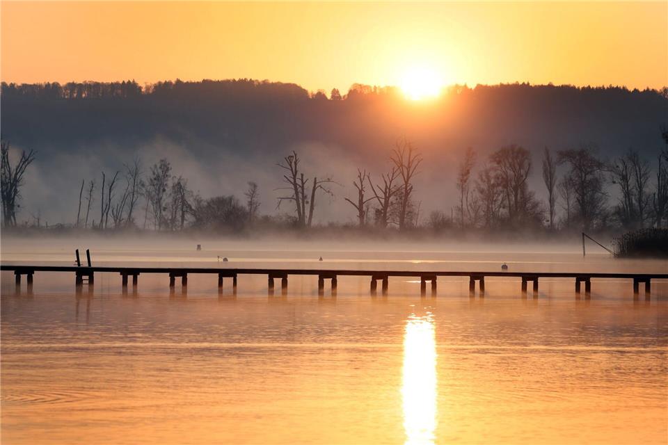 Sonnenaufgang in BayernKarl-Josef Hildenbrand/dpa