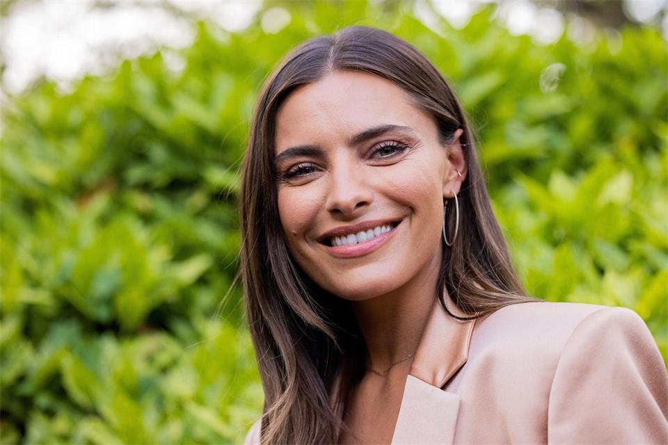 Sophia Thomalla präsentiert 2027 eine neue Reality-Show. (Archivbild)Rolf Vennenbernd/dpa-Pool/dpa