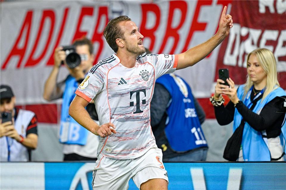 Sorgte für die späte Bayern-Erlösung: Star-Stürmer Harry Kane. Uwe Anspach/dpa