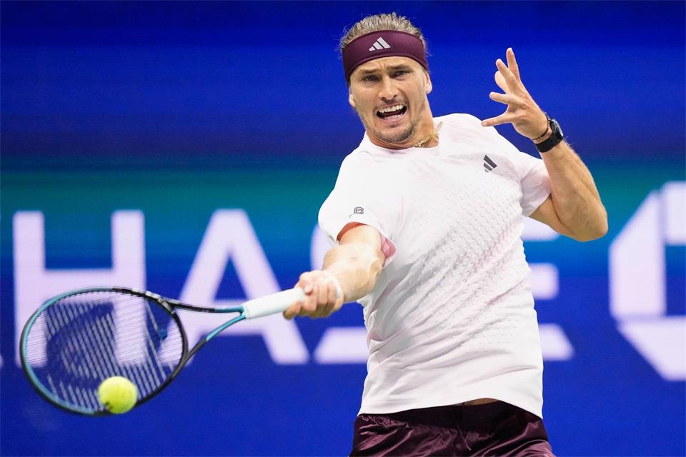 Souverän erreicht Alexander Zverev das Viertelfinale. Frank Franklin II/AP/dpa