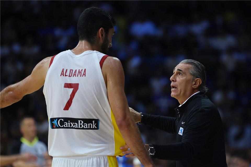 Spaniens Basketball und Trainer Sergio ScarioloSakis Savvides/AP/dpa