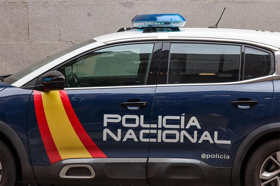 Spanische Fahnder haben nach eigenen Angaben den „meistgesuchten“ Drogenboss Deutschlands in Málaga festgenommen. (Symbolfoto) Jan Woitas/dpa