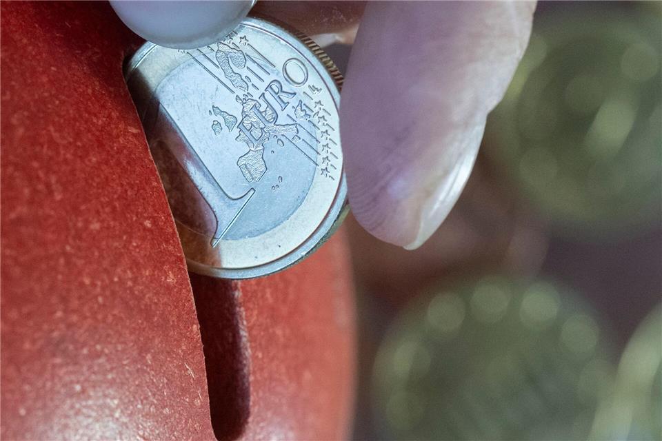 Sparen wie die Eltern? Ererbtes Finanzwissen hat bisweilen Lücken. (Symbolbild)Hendrik Schmidt/dpa