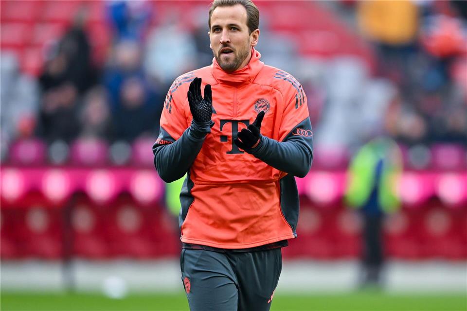 Spielt er oder spielt er nicht? Ausnahmestürmer Harry Kane ist für den Bayern-Auftritt in Freiburg fraglich. Sven Hoppe/dpa