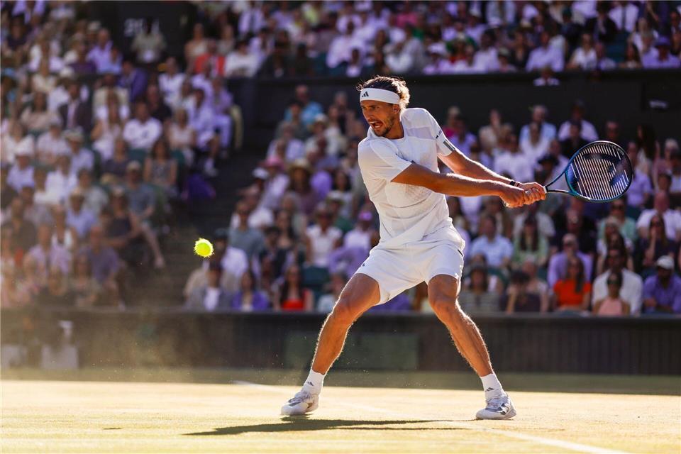 Spielt jetzt deutlich offensiver: Alexander Zverev.Frank Molter/dpa