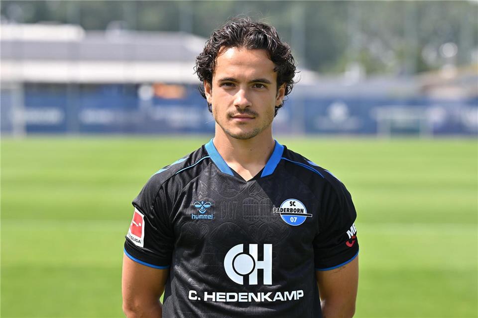 Spielt nun in Schottland statt in der Bundesliga: Mika Baur. (Archivbild)Swen Pförtner/dpa