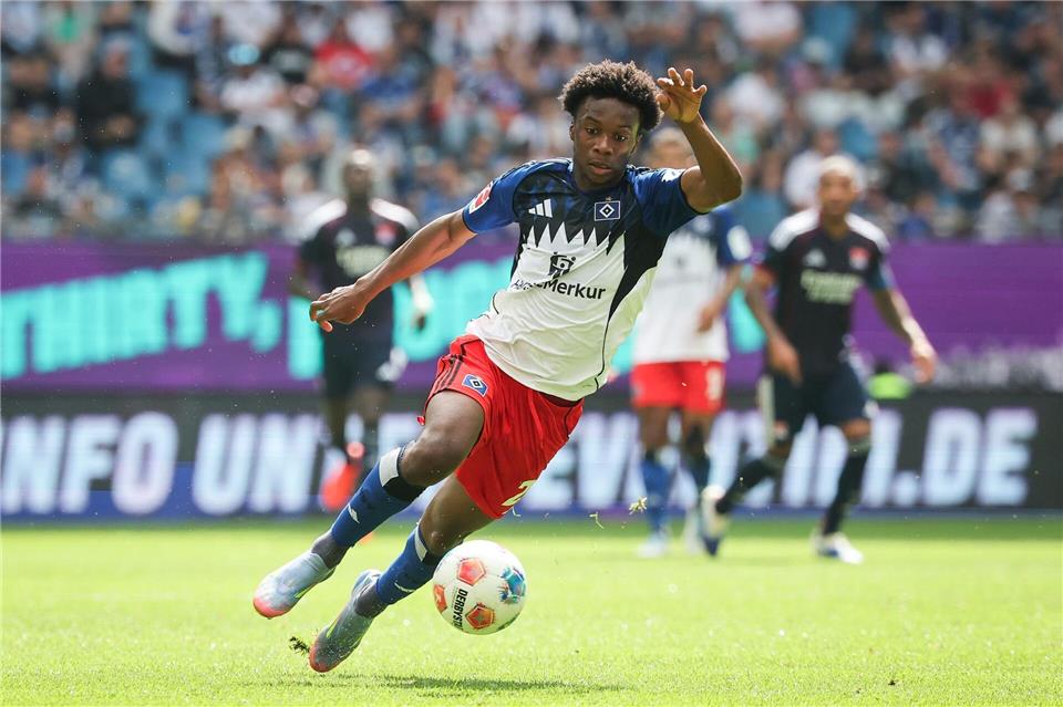 Spielt vorerst für die AS Saint-Etienne: HSV-Verteidiger Aboubaka Soumahoro (Archivbild)Christian Charisius/dpa