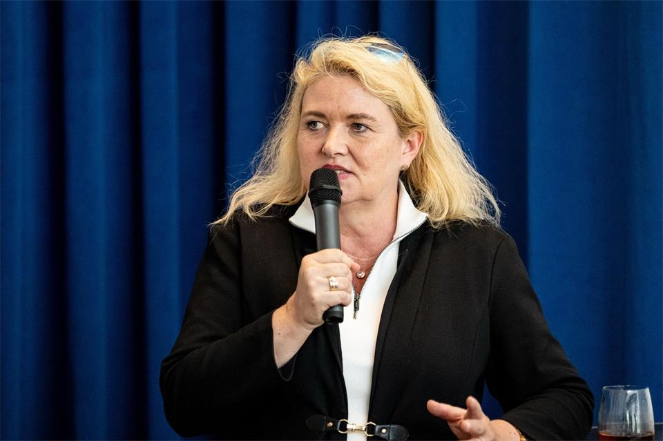 Spitzenkandidatin Kristin Brinker gilt schon länger als starke Frau der Berliner AfD. (Archivbild)Fabian Sommer/dpa