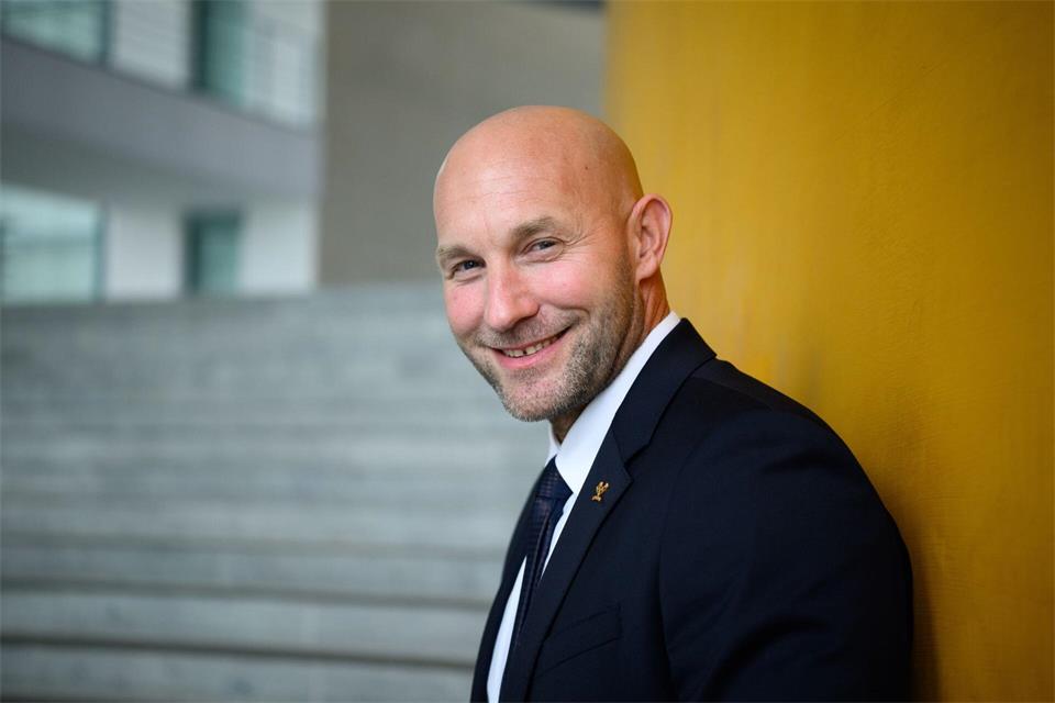 Sport-Staatsminister Ronald Rauhe hätte Olympia am liebsten im Jahr 2040 in Deutschland. (Archivbild)Bernd von Jutrczenka/dpa