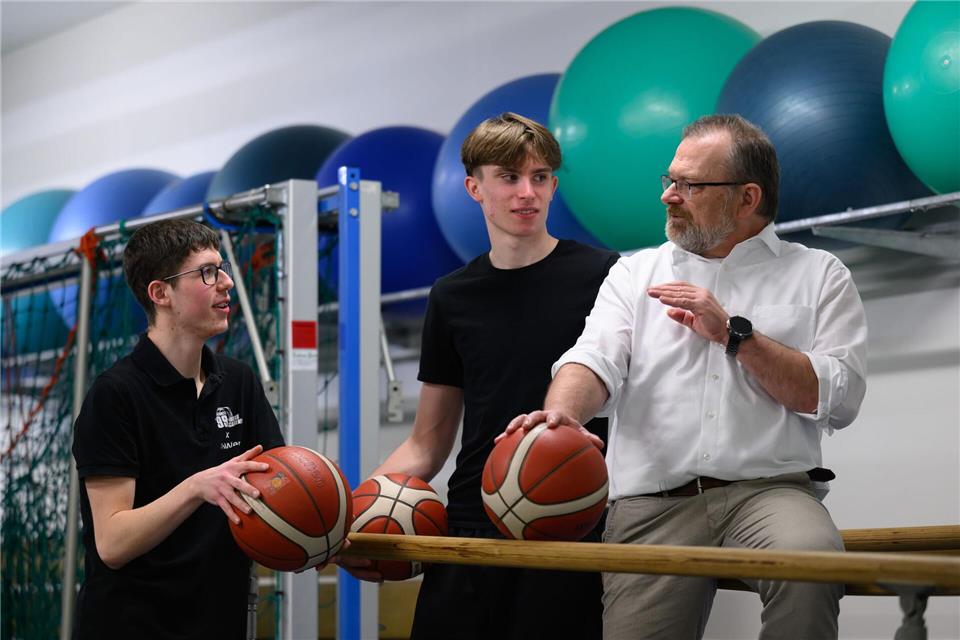 Sportliche Werte wie Teamgeist und Disziplin gelten auch für den Einstieg ins Berufsleben als wichtig.Hendrik Schmidt/dpa