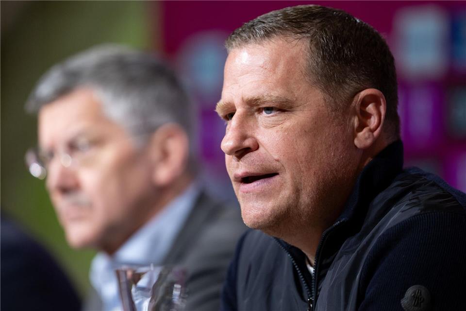 Sportvorstand Max Eberl (r) bekommt Rückendeckung von Präsident Herbert Hainer (l).Sven Hoppe/dpa