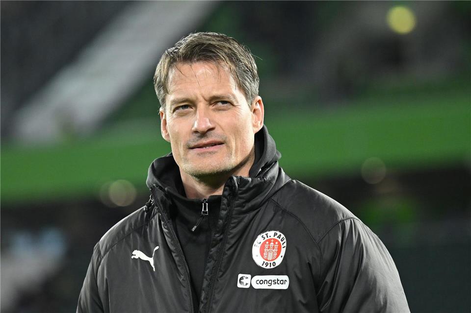 St.-Pauli-Trainer Alexander Blessin.Swen Pförtner/dpa