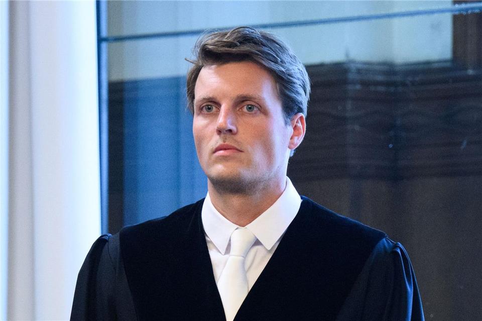Staatsanwalt Philipp Meyhöfer fordert die Höchststrafe. (Archivbild) Bernd von Jutrczenka/dpa