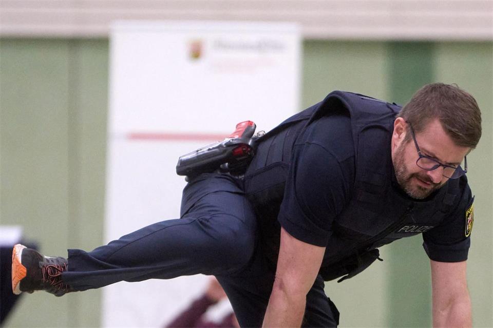 Staatssekretär Herber ist gelernter Schutzpolizist.Thomas Frey/dpa