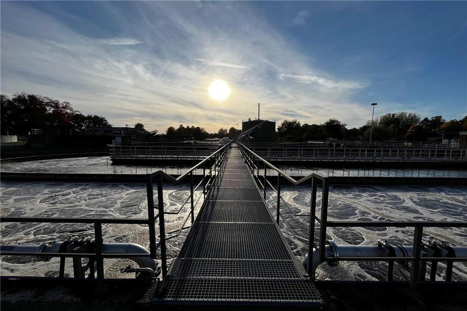 Stadt, Stadtwerke und Kreis Borken wollen die vorhandene Wärme im Abwasser für die Beheizung öffentlicher Gebäude nutzen.